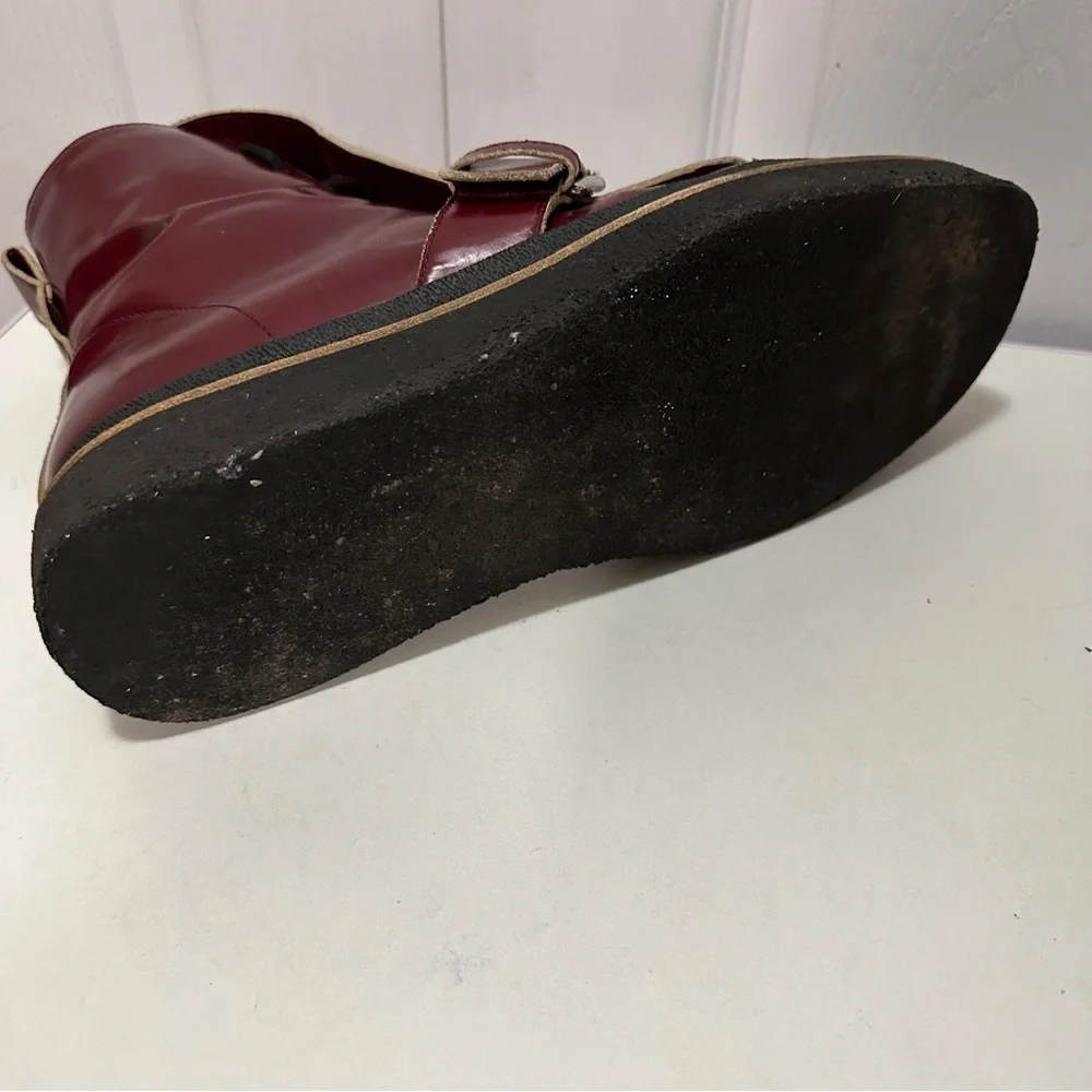 Stylish Men's Red Leather Boots - Picture 9 of 10